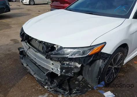 2018 Toyota Camry L/Le/Se/Xle из США, поврежденный, VIN 4T1B11HK9JU140135